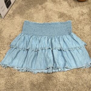 Stretchy denim skirt